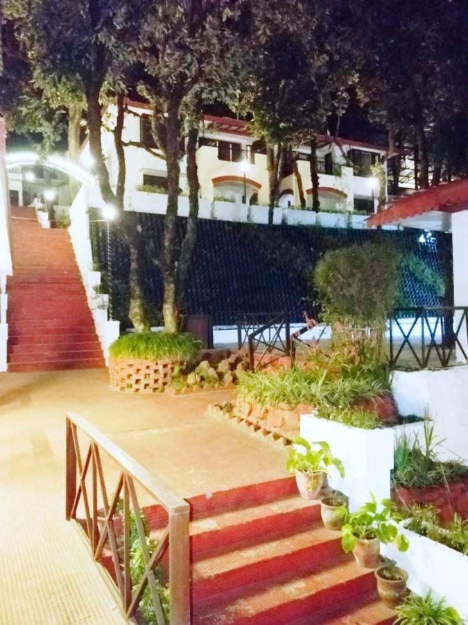 Surbee Resort Masuri Exterior foto